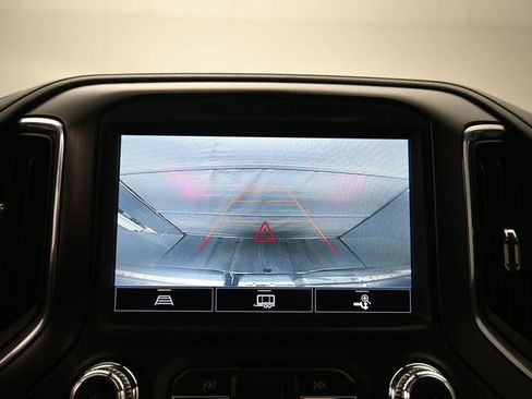 Used 2022 GMC Sierra 1500 AT4 w/ AT4 Preferred Package AWD/4WD image 19