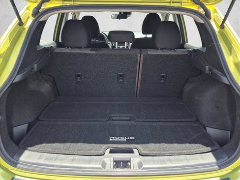 Used 2020 Nissan Rogue Sport SV FWD image 6