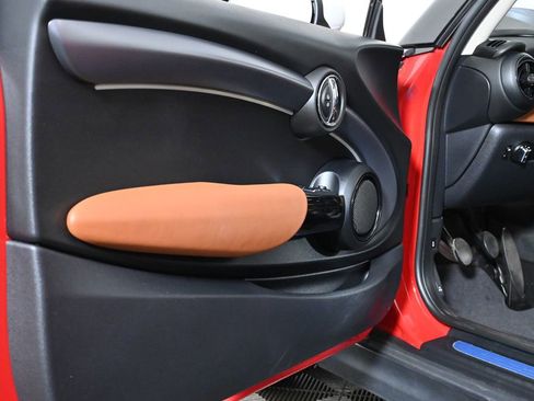 Certified 2024 MINI Cooper S image 28