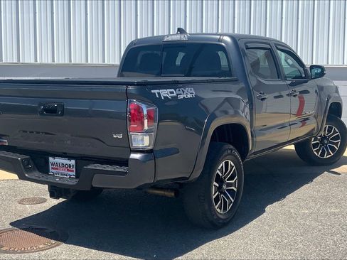 Used 2020 Toyota Tacoma TRD Sport AWD/4WD image 17