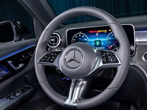 Used 2026 Mercedes-Benz GLC 300 image 15