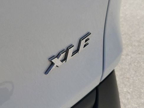 Used 2024 Toyota RAV4 XLE FWD image 7