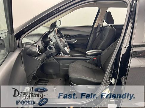 Used 2024 Nissan Kicks SV image 25