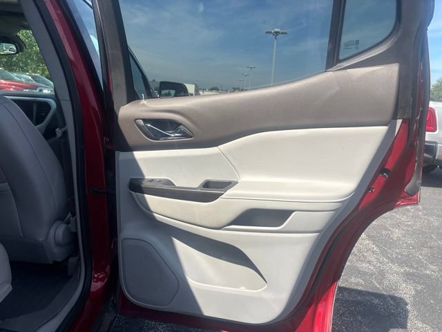 Used 2021 GMC Acadia SLT w/ LPO, Floor Liner Package FWD image 23