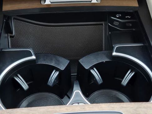 Used 2022 Mercedes-Benz GLE 350 4MATIC image 18