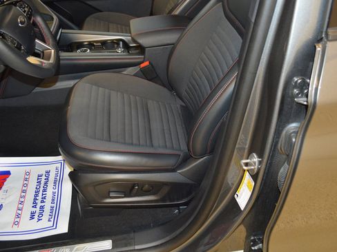 Used 2025 Ford Explorer ST-Line w/ ST-Line Street Pack AWD/4WD image 16