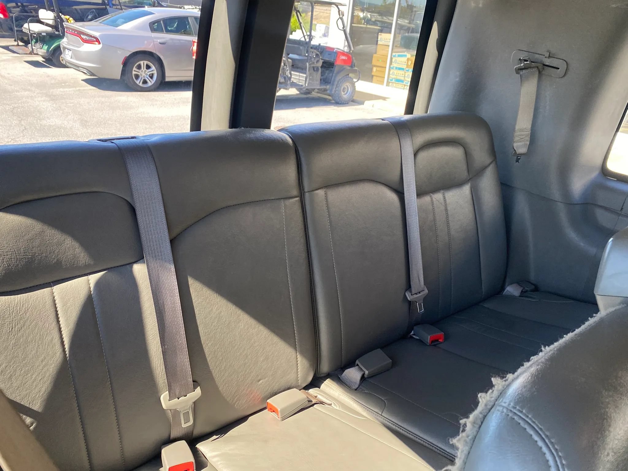 Used 2016 Chevrolet Express 3500 LS w/ Chrome Appearance Package RWD image 27