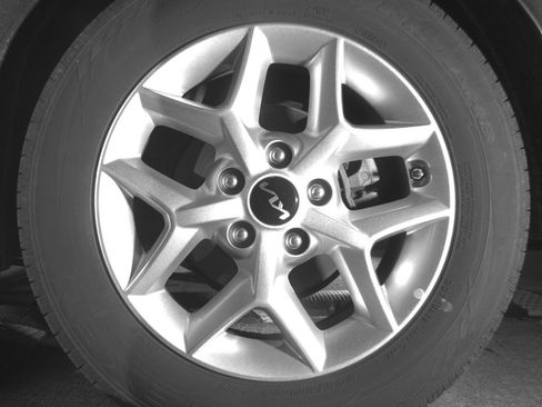 Used 2025 Kia Soul LX w/ LX Technology Package FWD image 12