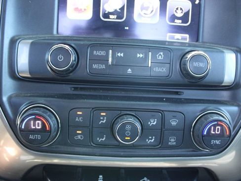 Used 2018 Chevrolet Silverado 1500 LT w/ All Star Edition AWD/4WD image 31