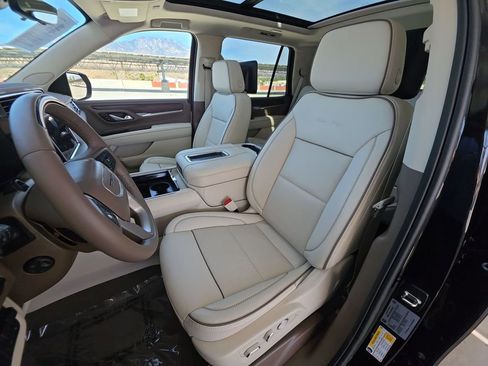 Used 2024 GMC Yukon Denali w/ Advanced Technology Package RWD image 20