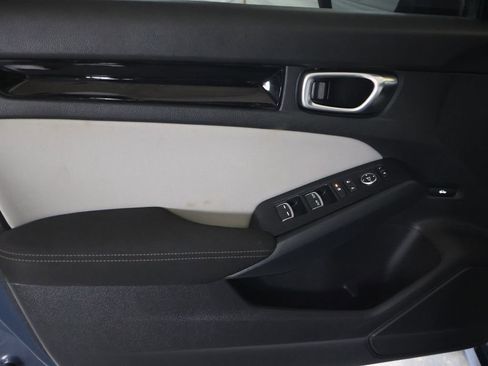 Used 2025 Honda Civic Sport Touring image 16