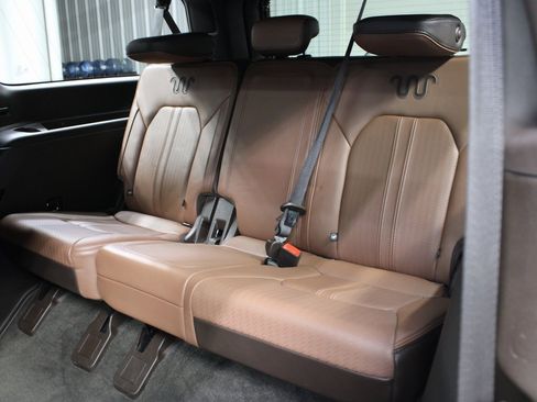 Used 2024 Ford Expedition Max King Ranch image 12