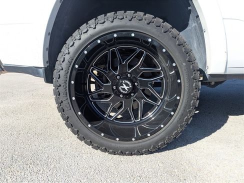 Used 2022 RAM 1500 Limited w/ Body Color Bumper Group image 15