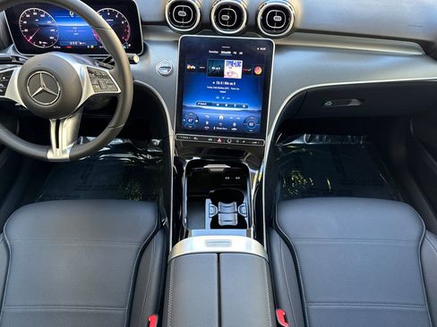 Certified 2025 Mercedes-Benz C 300 4MATIC Sedan image 5