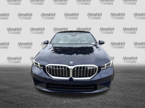 Used 2026 BMW 530i w/ Premium Package RWD image 3