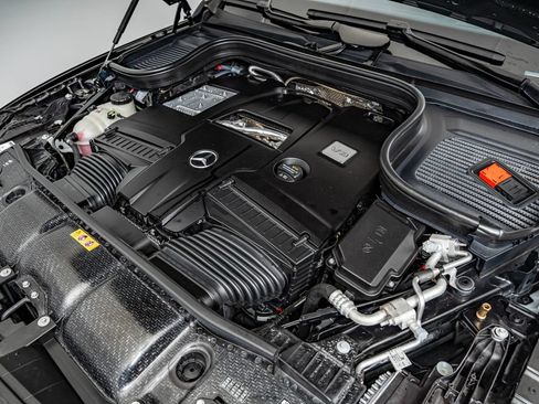 Certified 2025 Mercedes-Benz GLE 580 4MATIC image 47