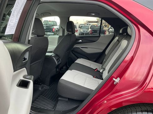 Used 2020 Chevrolet Equinox LT image 30