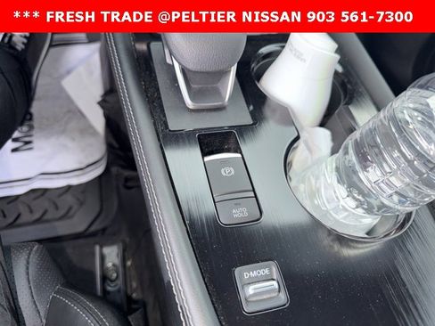 Used 2023 Nissan Rogue Platinum w/ Platinum Premium Package image 9