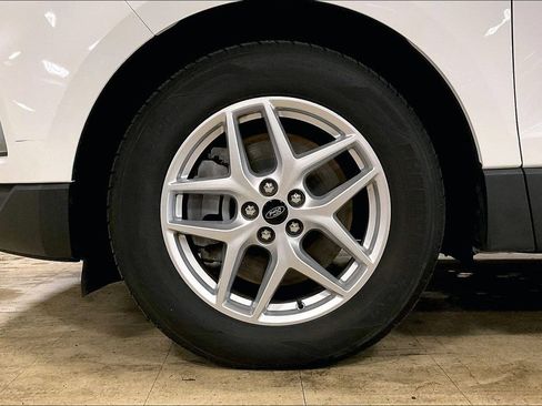 Certified 2024 Ford Edge SEL AWD/4WD image 9