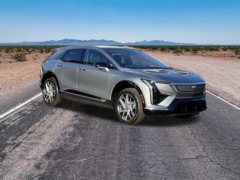 New 2026 Cadillac Optiq Luxury 1 image 3