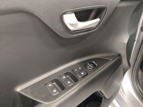 Used 2023 Kia Rio S image 27