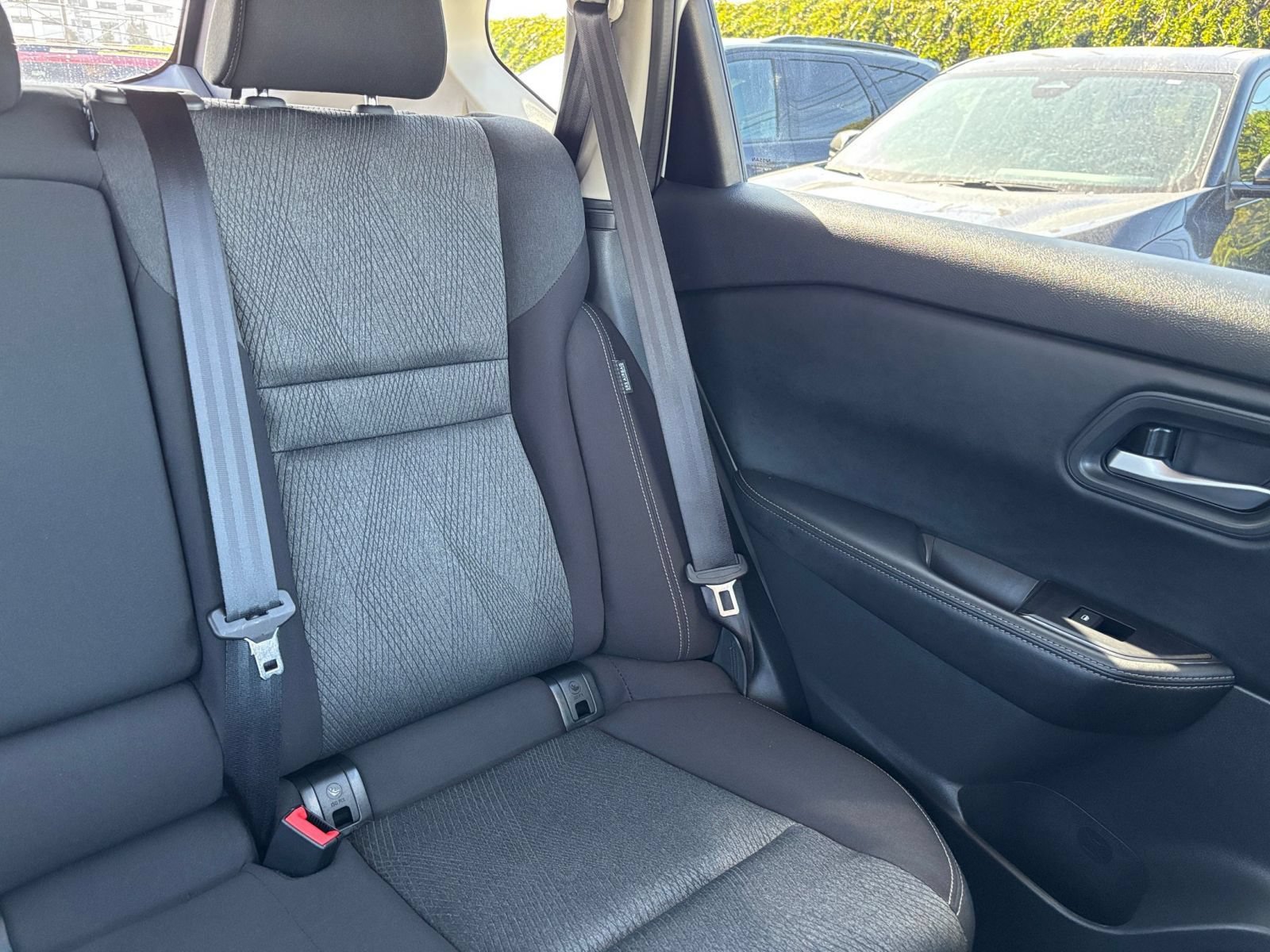 Used 2026 Nissan Rogue SV FWD image 38