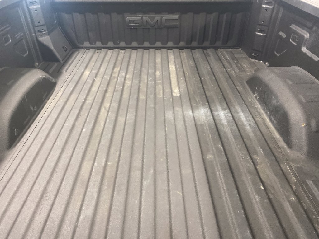 Used 2026 GMC Sierra 2500 AT4 AWD/4WD image 8