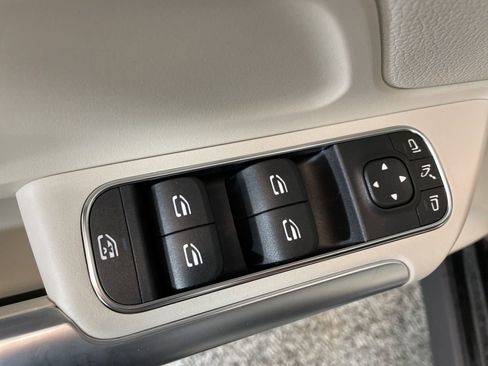 Certified 2025 Mercedes-Benz GLA 250 image 11