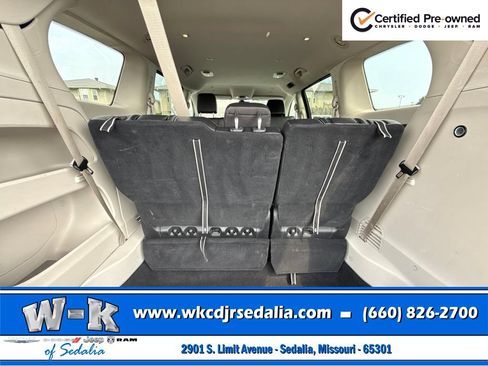 Certified 2023 Chrysler Pacifica Touring-L FWD image 26