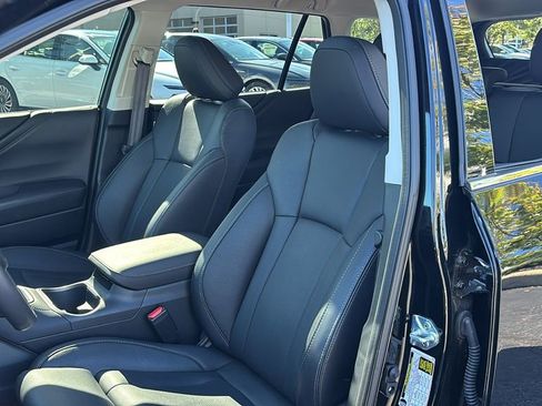 Used 2025 Subaru Outback Touring w/ Popular Package #2 image 10