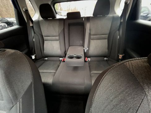 Used 2025 Nissan Rogue SV AWD/4WD image 35