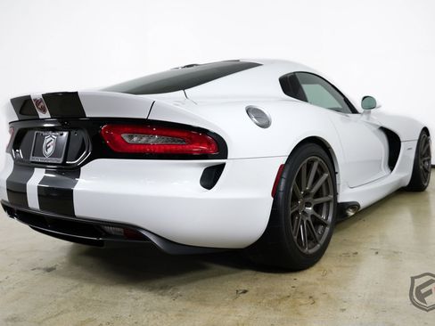 Used 2013 SRT Viper GTS image 9