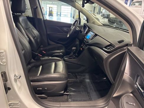 Used 2020 Buick Encore Essence AWD/4WD image 20