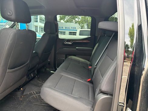 Used 2024 Chevrolet Silverado 1500 LT AWD/4WD image 27