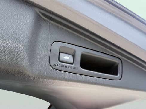 Used 2019 Honda CR-V EX-L image 16