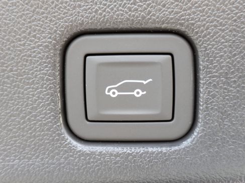New 2026 Chevrolet Traverse LT FWD image 8