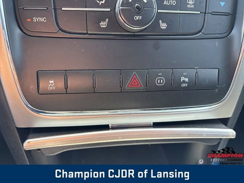 Used 2011 Jeep Grand Cherokee Laredo AWD/4WD image 26