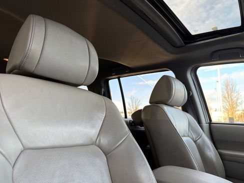 Used 2011 Honda Pilot EX-L image 17