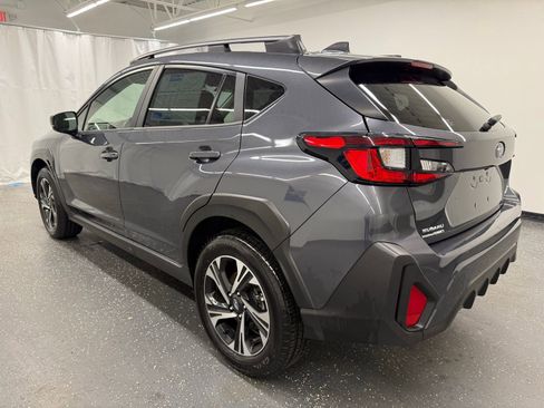 Used 2025 Subaru Crosstrek 2.0i Premium AWD/4WD image 3