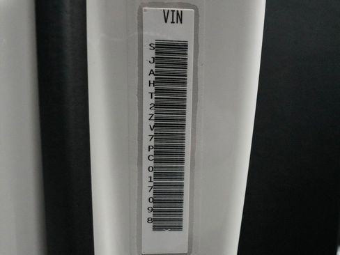 Used 2023 Bentley Bentayga Extended Wheelbase image 16