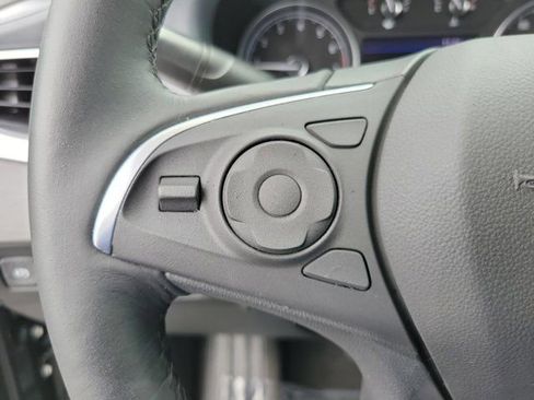Used 2020 Buick Enclave Essence FWD image 22