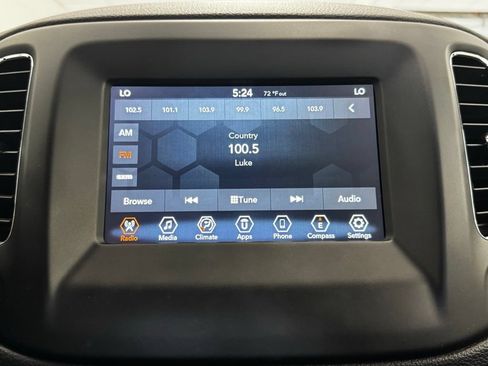 Used 2018 Jeep Compass Latitude w/ Popular Equipment Group FWD image 14