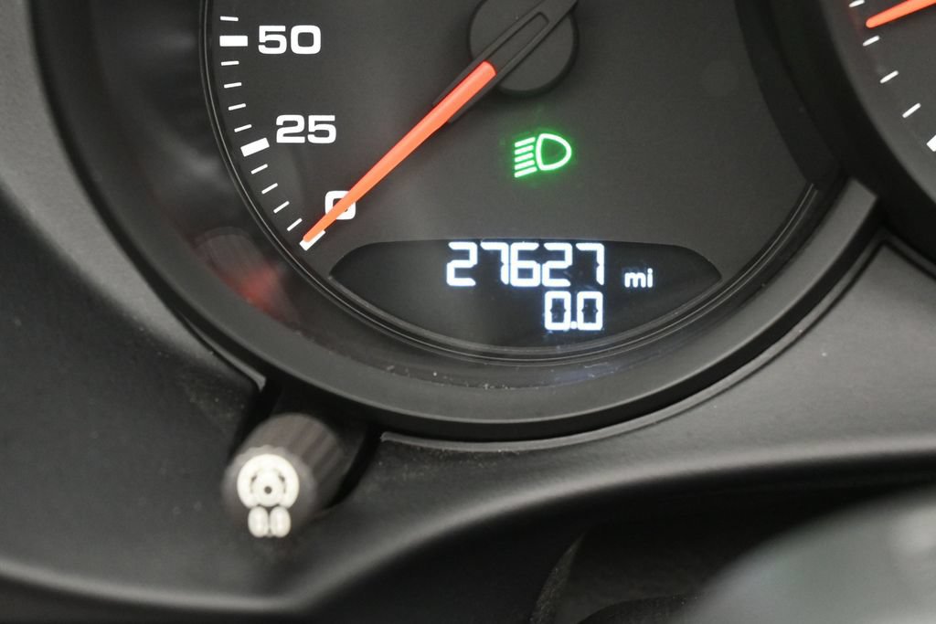 Used 2022 Porsche 718 Boxster GTS RWD image 13