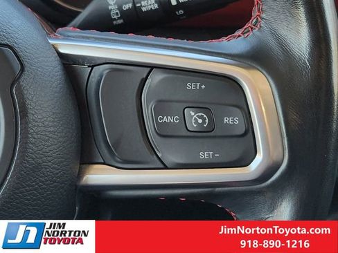 Used 2022 Jeep Wrangler Unlimited Rubicon w/ Cold Weather Group image 31