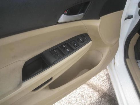 Used 2011 Honda Accord SE image 14