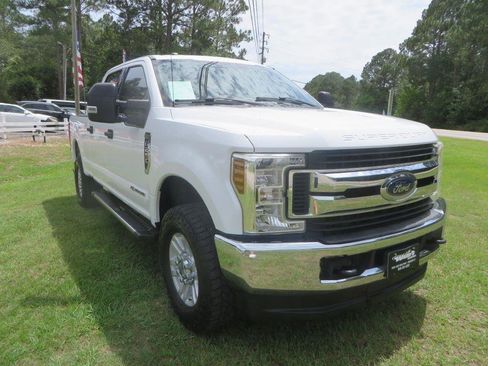 Used 2018 Ford F250 XLT AWD/4WD image 4