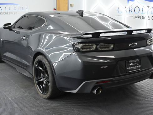 Used 2016 Chevrolet Camaro SS RWD image 2