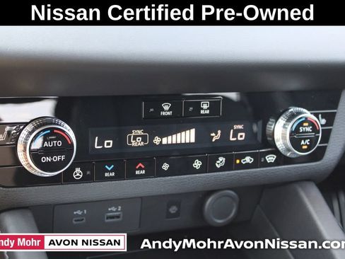 Used 2026 Nissan Rogue Platinum w/ Family Package AWD/4WD image 39
