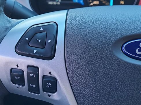 Used 2013 Ford Edge SEL image 22