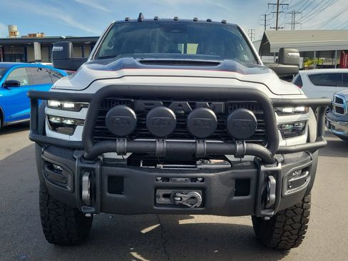 Used 2025 RAM 2500 Laramie AWD/4WD image 39